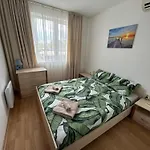 Golden Crown Villa Topola