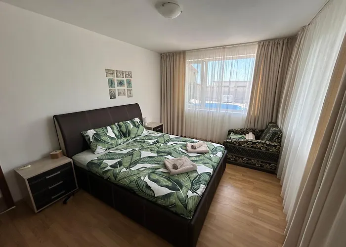 Villa Golden Crown Topola