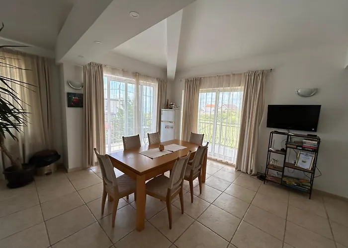 Villa Golden Crown *